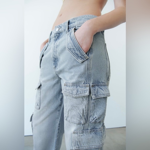 Zara Mid-Rise Baggy Cargo Jeans size 4 and size 6 Both NWT - Picture 3 of 11